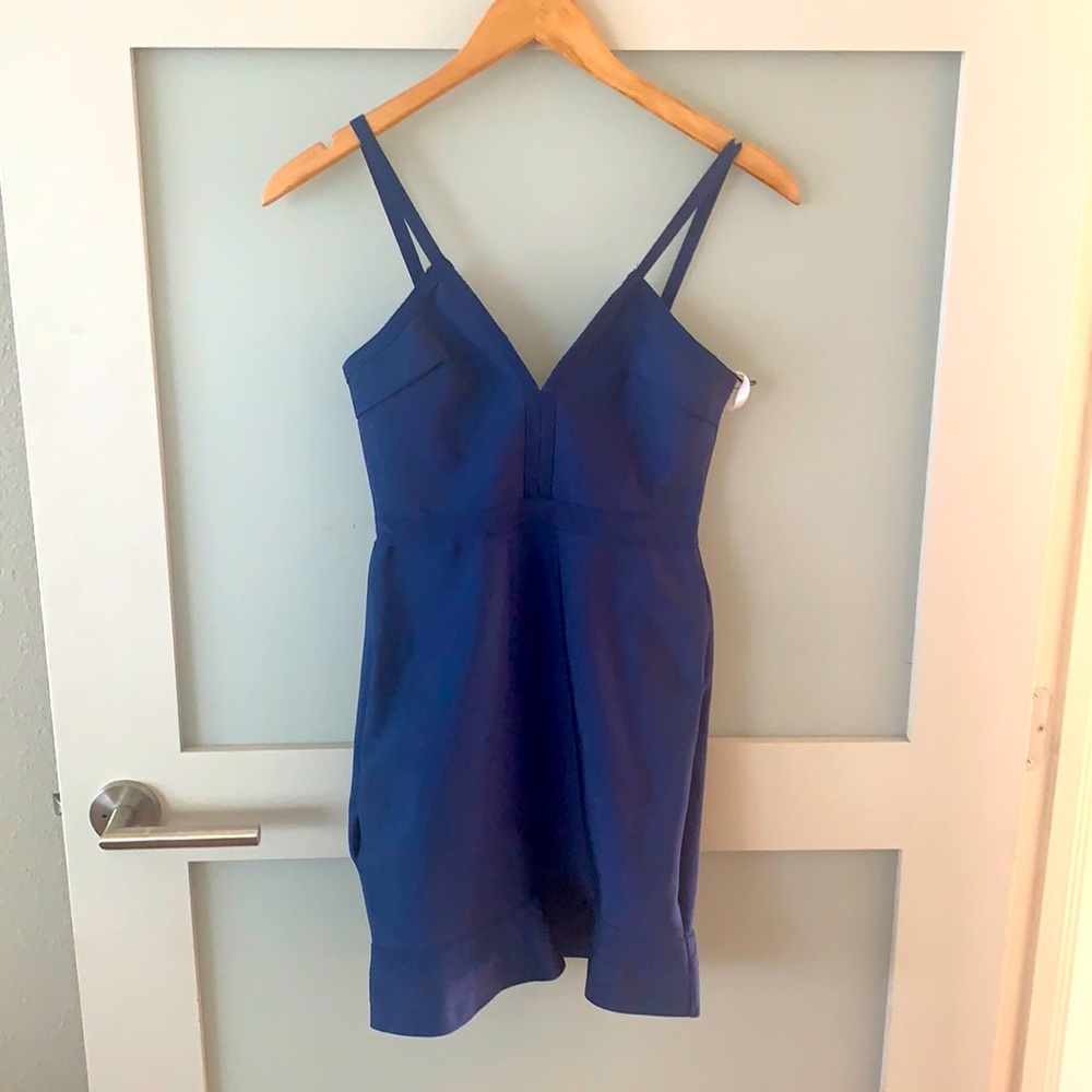 Sz S Ruffle Bandage Mini Dress in Navy